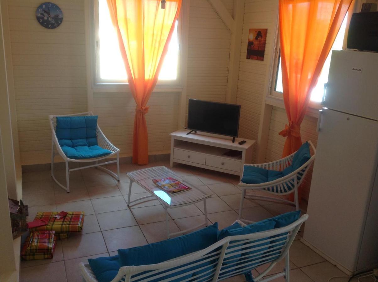 Вилла Location De Meubles Morne-a-l'Eau Экстерьер фото